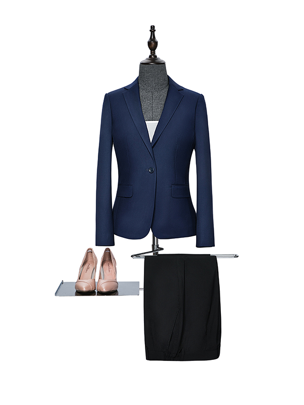 Navy one grain button suit for women