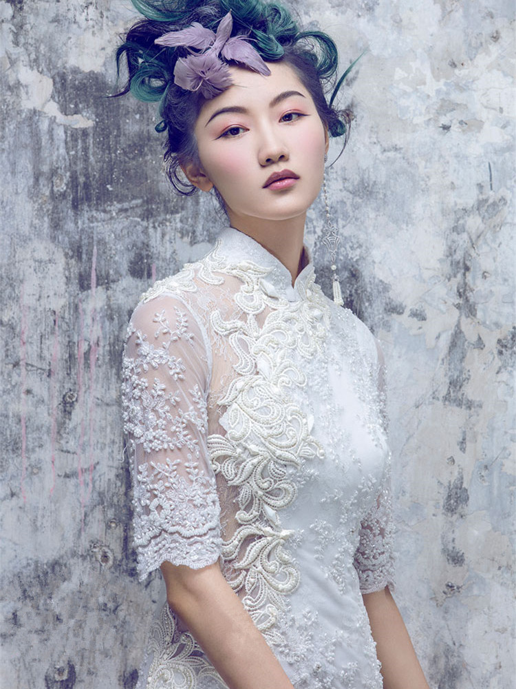 White lace cheongsam